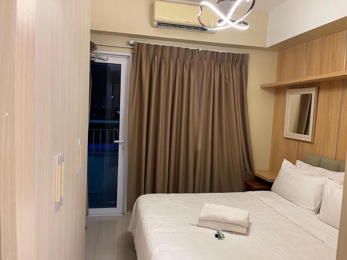 Netflix- Destina Stays At Jazz Residences Makati, Metromanila Makati City Exteriör bild